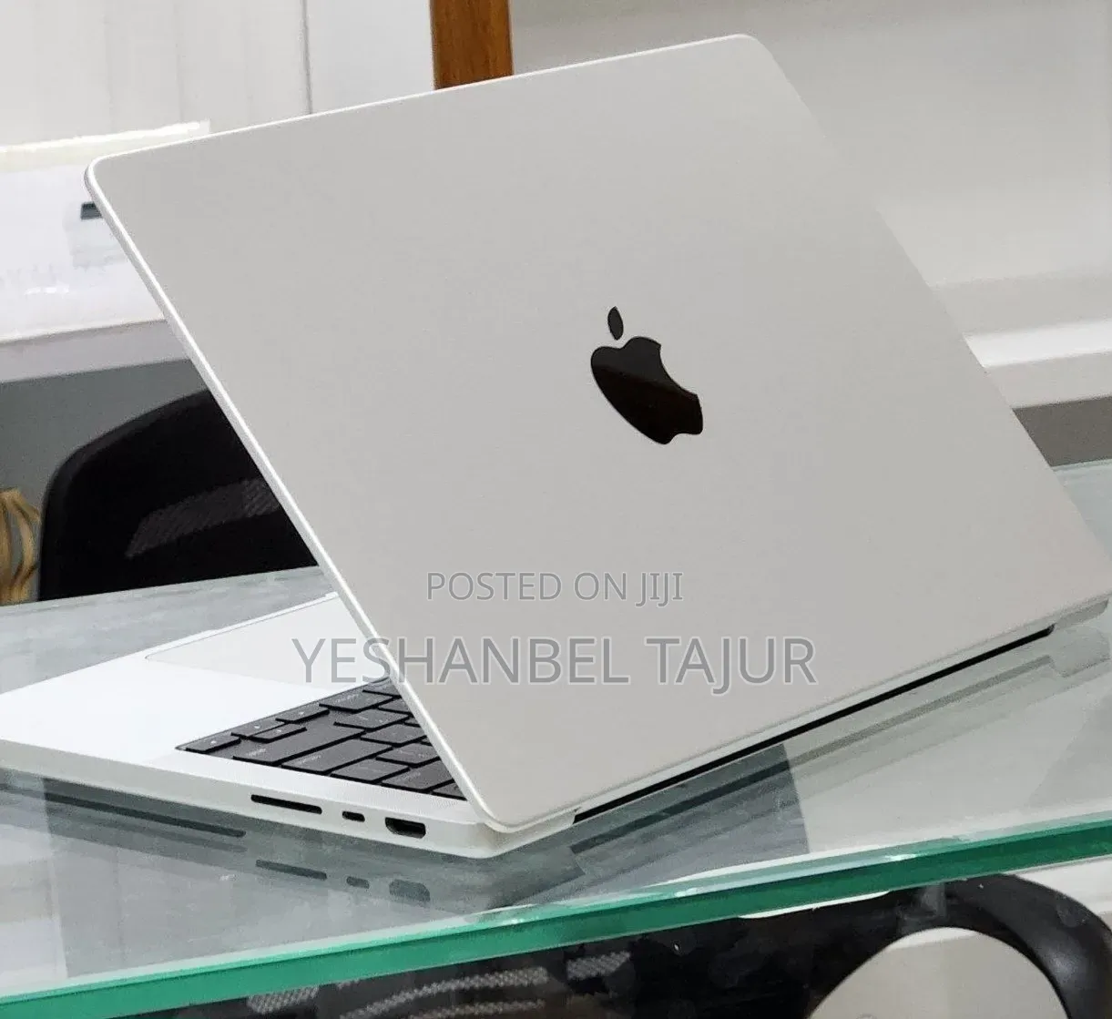 New Laptop Apple MacBook Pro M1 16GB Apple M1 Pro SSD 512GB