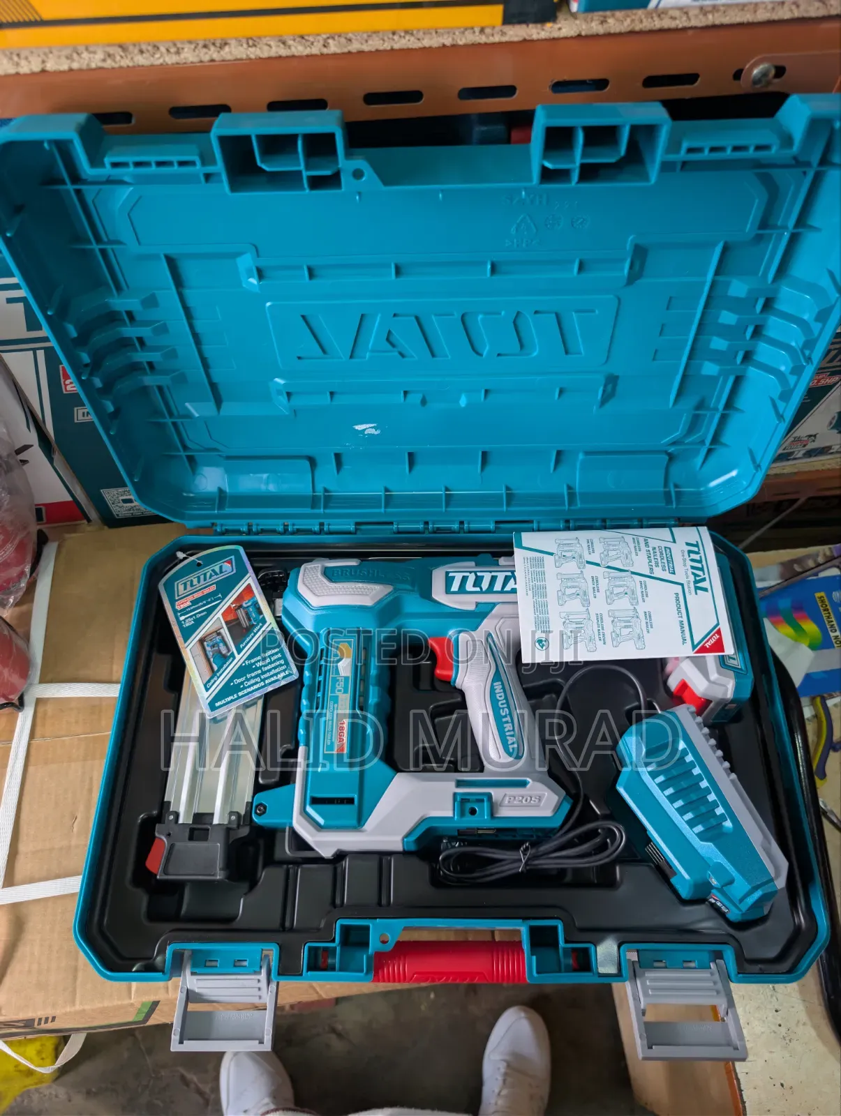 Cordless Brad Nailer