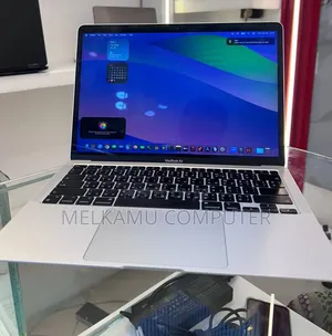 New Laptop Apple MacBook 2016 8GB Intel Core i7 SSD 512GB