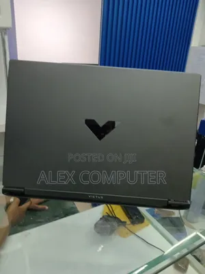 New Laptop HP Victus 16 16GB Intel Core i7 SSD 1T