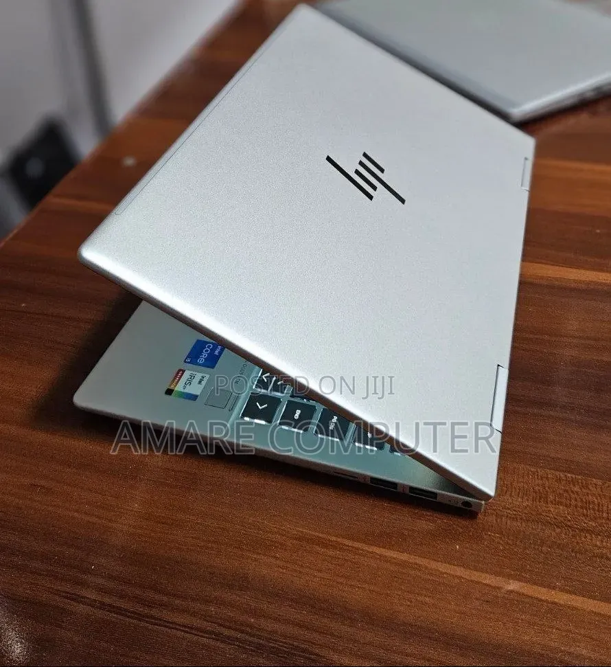 New Laptop HP Envy x360 8GB Intel Core i5 SSD 512GB