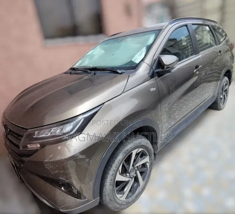 Toyota Rush 2022 Gray