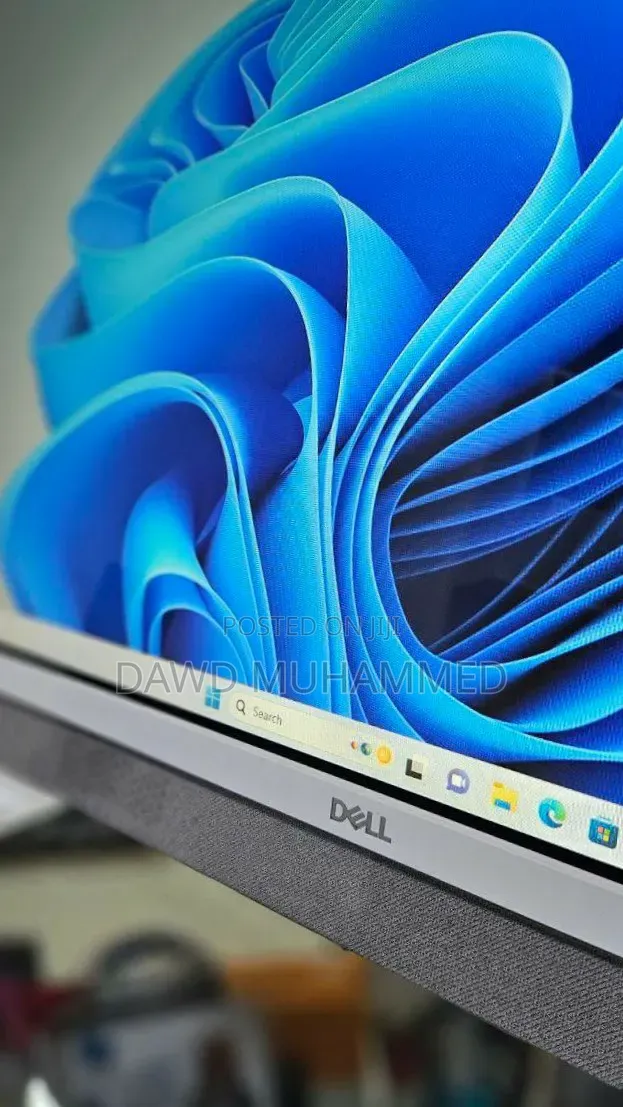 New Laptop Dell Inspiron 15 12GB Intel Core i7 SSD 512GB