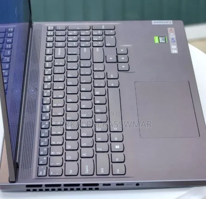 New Laptop Lenovo Legion 5 16GB AMD Ryzen 7 SSD 1T