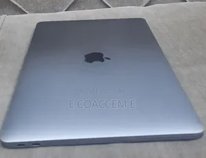 New Laptop Apple MacBook 16GB Intel Core i5 SSD 512GB