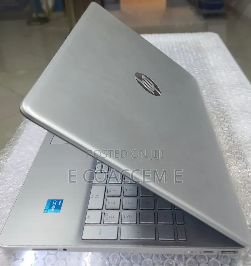 New Laptop HP 15 8GB Intel Core i3 SSD 256GB