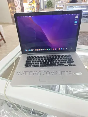 New Laptop Apple MacBook Pro 2015 16GB Intel Core i7 SSD 256GB