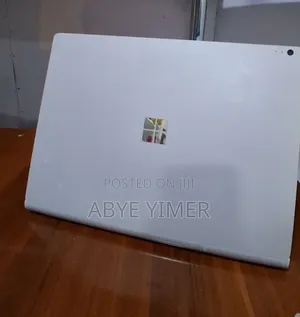 New Laptop Microsoft Surface Book 2 16GB Intel Core i7 SSD 512GB