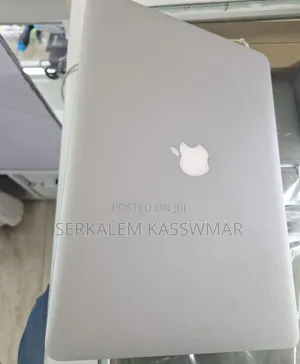 New Laptop Apple MacBook Pro 2015 16GB Intel Core i7 SSD 256GB