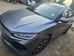 New BYD E2 43 kWh 94 hp FWD 2025 Gray