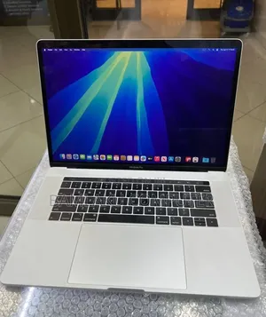 New Laptop Apple MacBook Pro 2018 16GB Intel Core i7 SSD 256GB