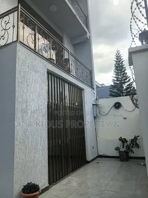 6bdrm Townhouse / Terrace in Carle Square, Nifas Silk-Lafto for rent