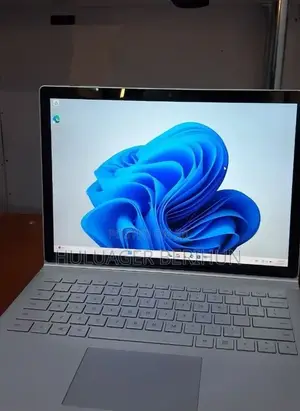 New Laptop Microsoft Surface Book 16GB Intel Core i5 SSD 512GB