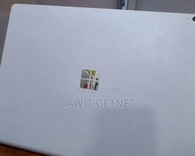 New Laptop Microsoft Surface 16GB Intel Core i7 SSD 512GB
