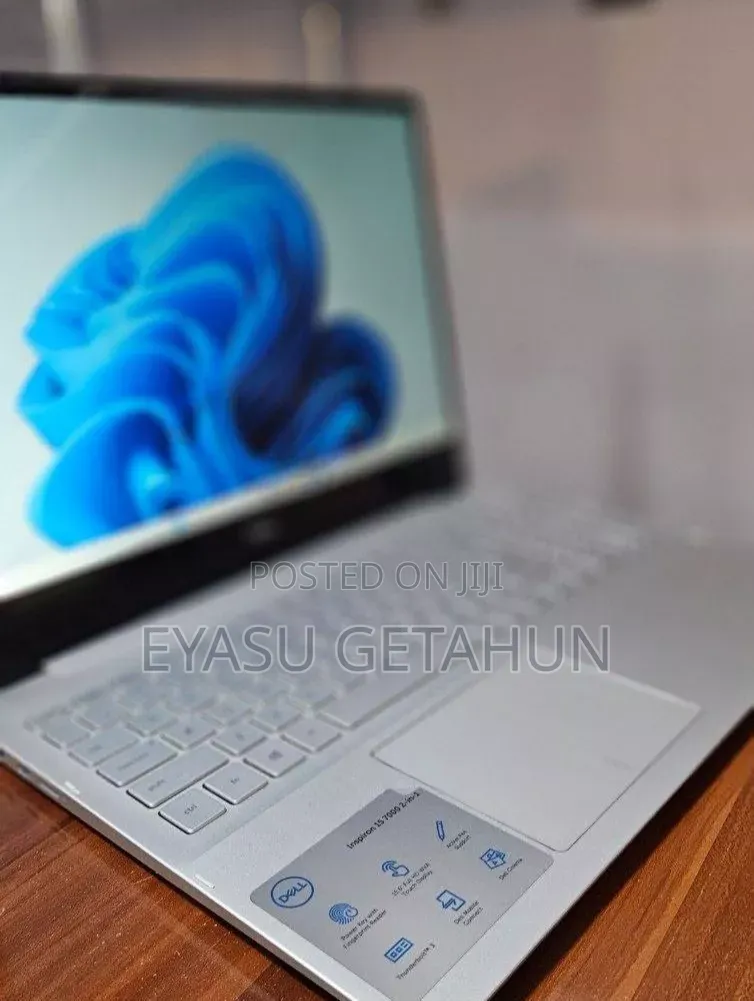 New Laptop Dell Inspiron 15 8GB Intel Core i5 SSD 256GB
