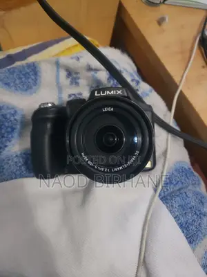 Panasonic Lumix Fz200