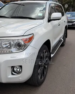 Toyota Land Cruiser 2014 White