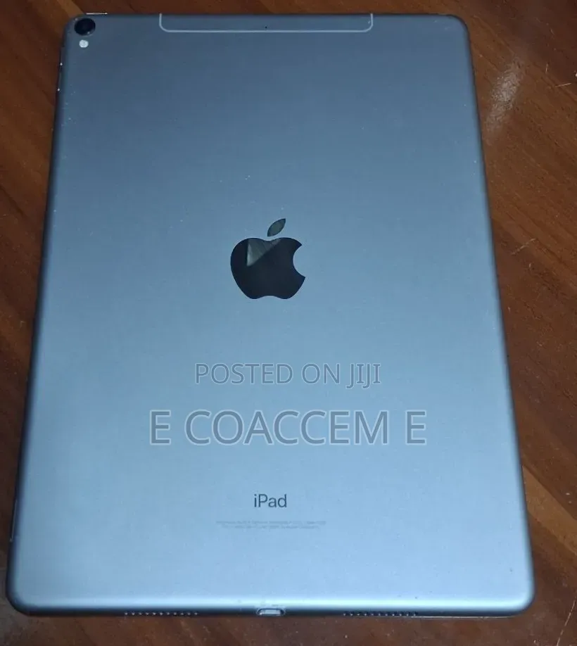 New Apple iPad Pro (2022) 256 GB