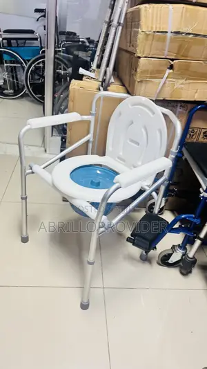 Toilet都不够 Commode Chairs Foldable放v