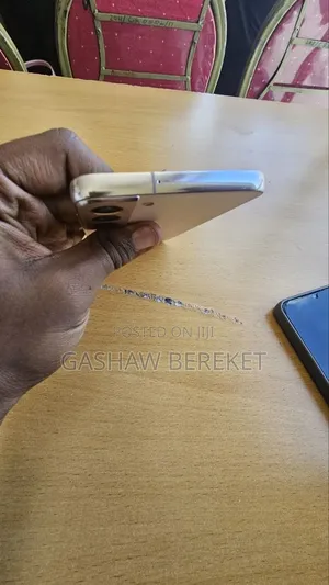 New Samsung Galaxy S22+ 5G 256 GB Rose Gold