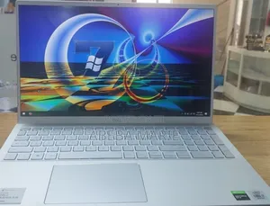 New Laptop Dell Inspiron 15 16GB Intel Core i7 SSD 512GB