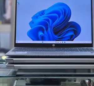 New Laptop HP Pavilion 15 8GB Intel Core i5 SSD 512GB