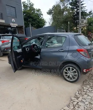 Toyota Aqua 2012 Gray