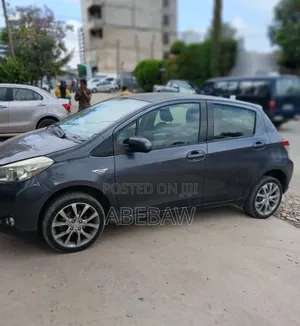 Toyota Aqua 2012 Gray