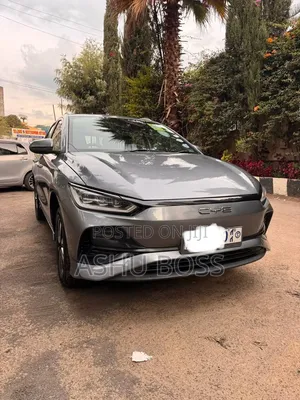 New BYD E2 43 kWh 94 hp FWD 2024 Black