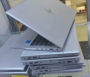 New Laptop HP EliteBook 830 G8 16GB Intel Core i5 SSD 512GB