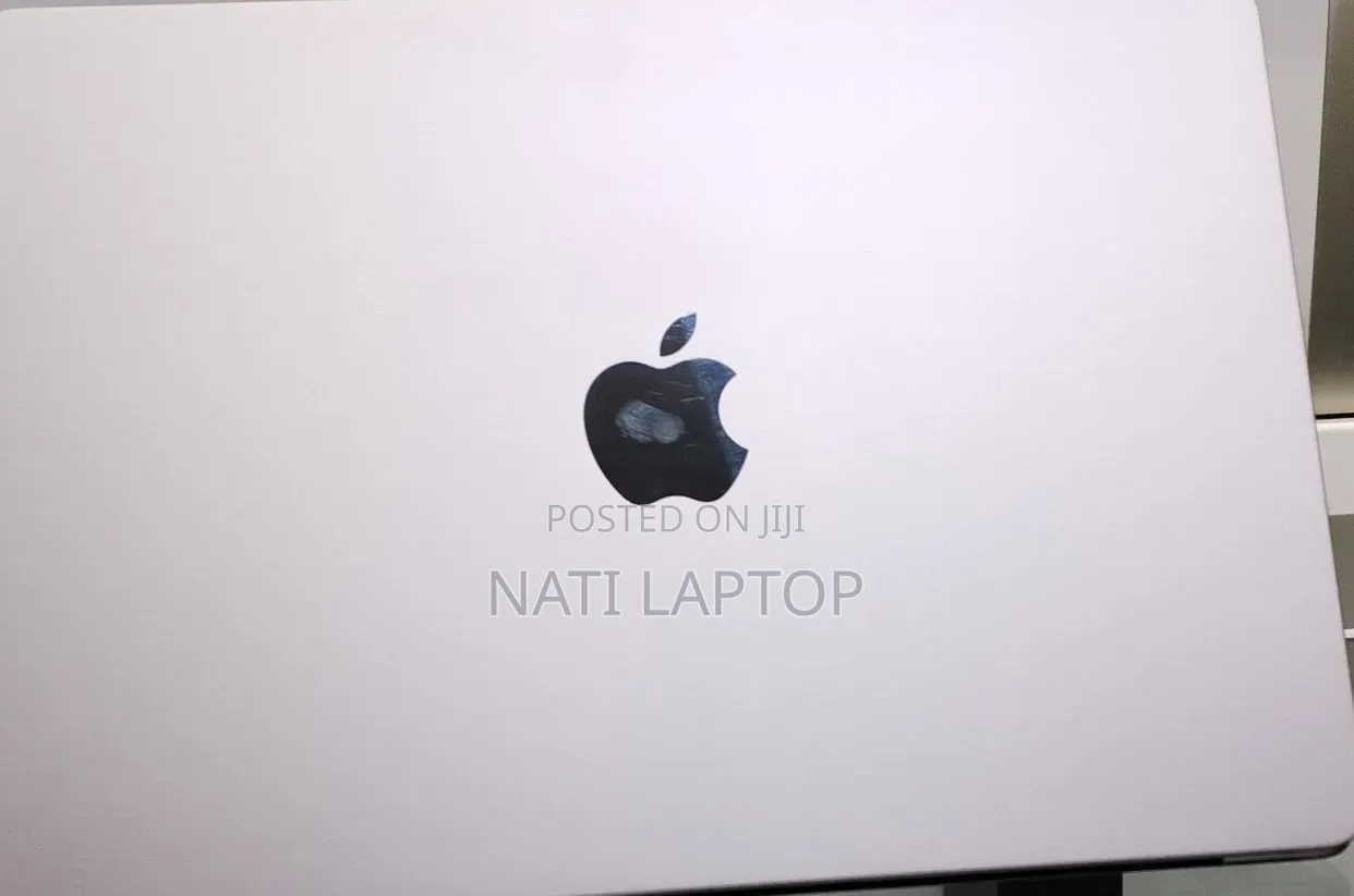 New Laptop Apple MacBook Air 2022 M2 8GB Apple M2 SSD 512GB