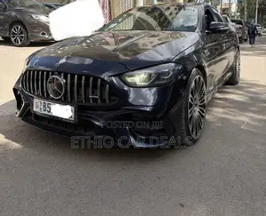 Mercedes-Benz C180 2018 Black