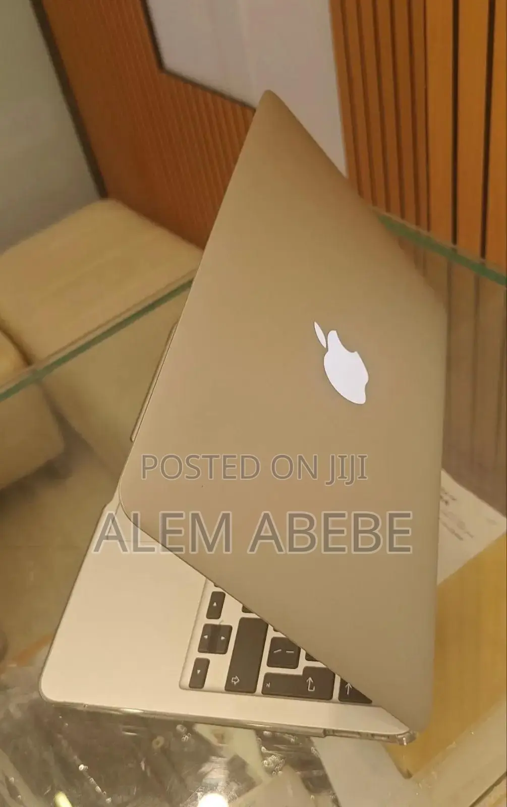 New Laptop Apple MacBook 2015 4GB Intel Core i5 SSD 128GB