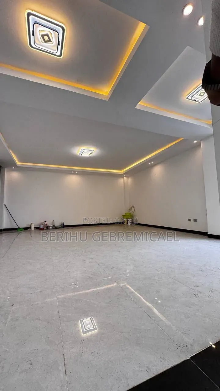 2bdrm Condo in አያት, Yeka for rent