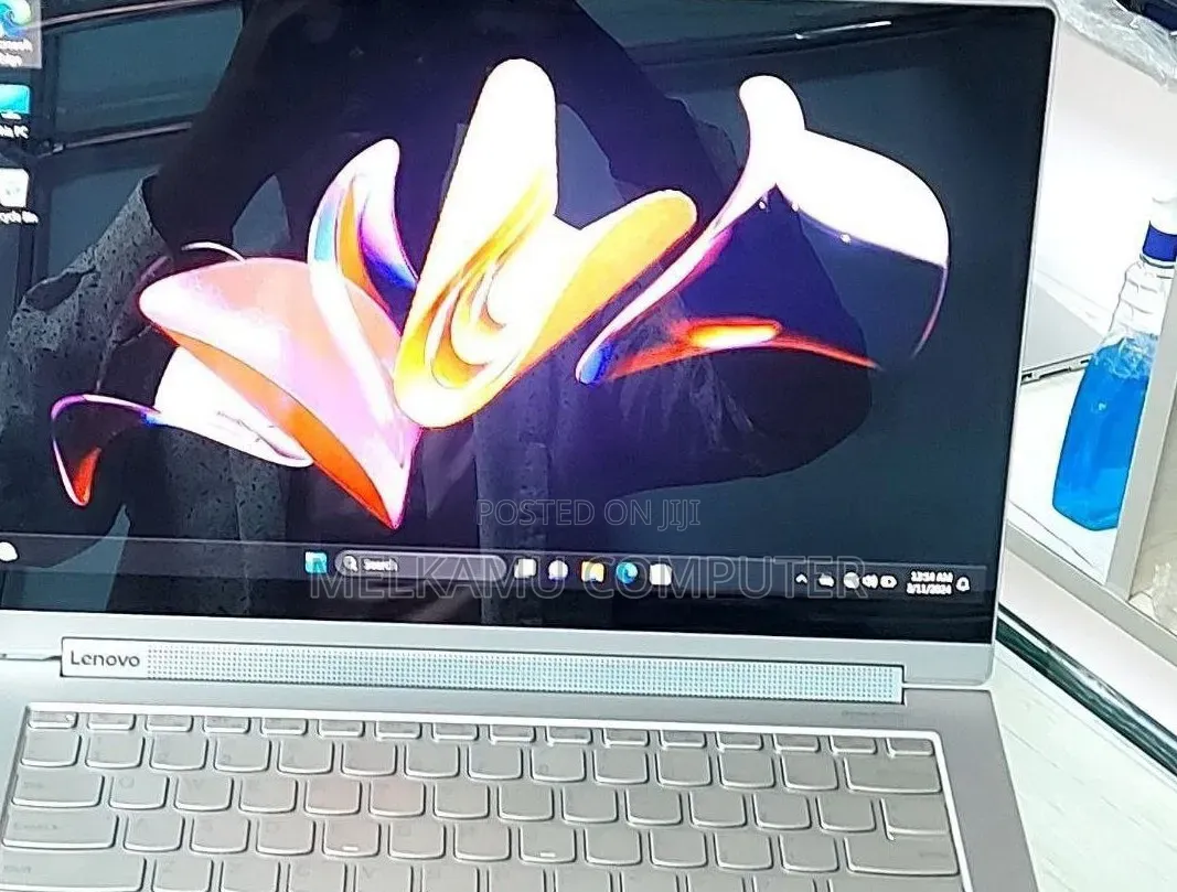 New Laptop Lenovo Yoga 9i 16GB Intel Core i7 SSD 512GB