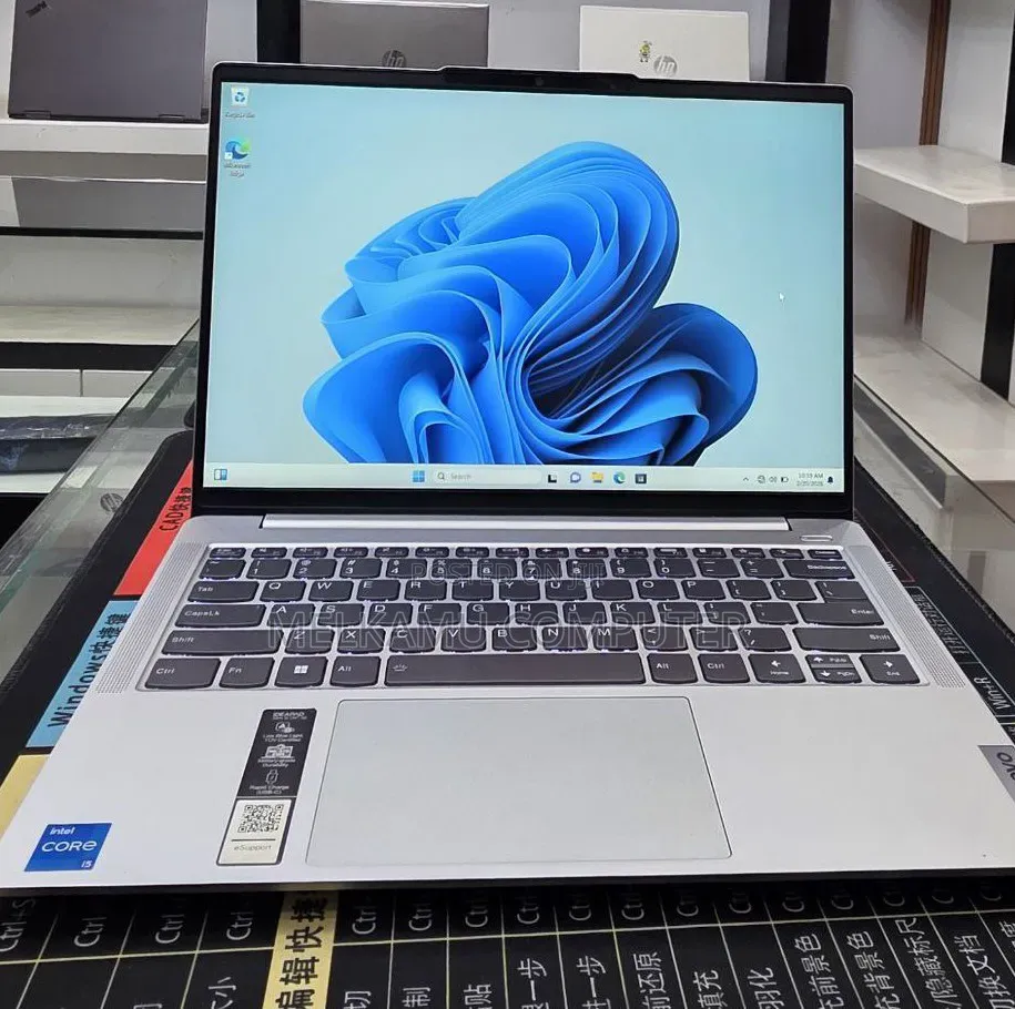 New Laptop Lenovo Legion 5 16GB Intel Core i5 SSD 512GB