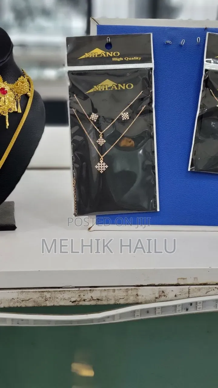 Earrings Necklace