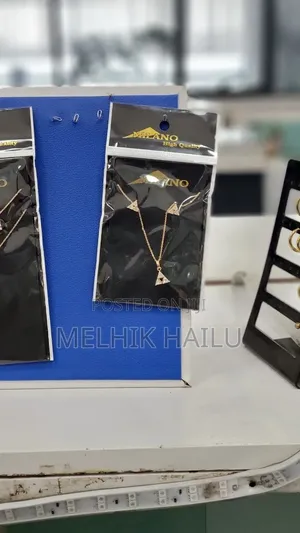 Earrings Necklace