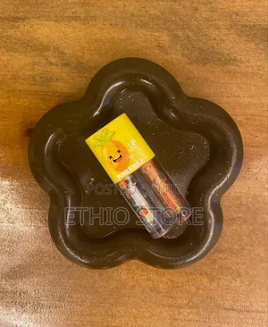 Lip Plumper Pineapple Test