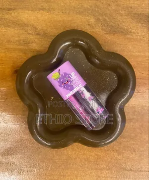 Lip Plumper Grapes Test