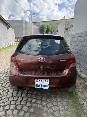 Toyota Yaris 2010 Red