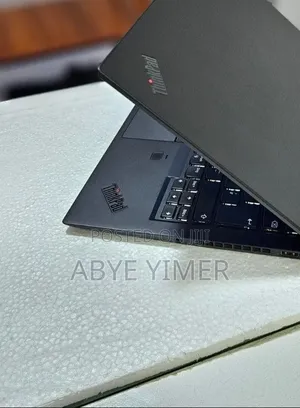 New Laptop Lenovo ThinkPad X1 Carbon 8GB Intel Core i5 SSD 256GB