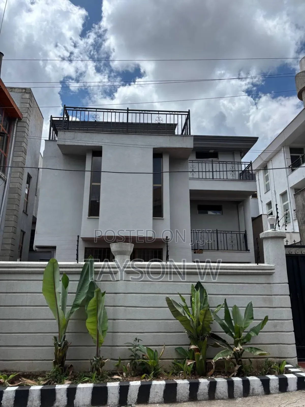 5bdrm House in Addis Ababa Cmc, Bole for sale