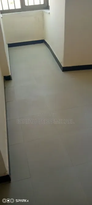 1bdrm Condo in አያት, Yeka for rent