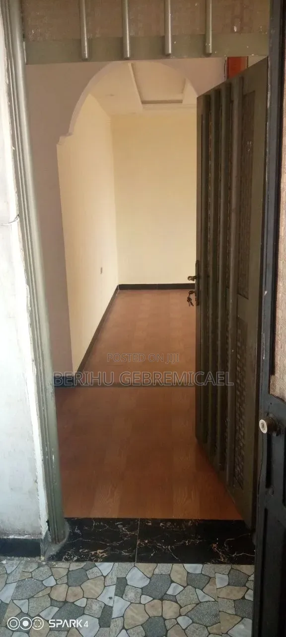 1bdrm Condo in አያት, Yeka for rent