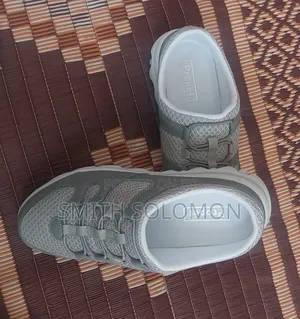 Women's Travelactiv Slide Mule Sneakers