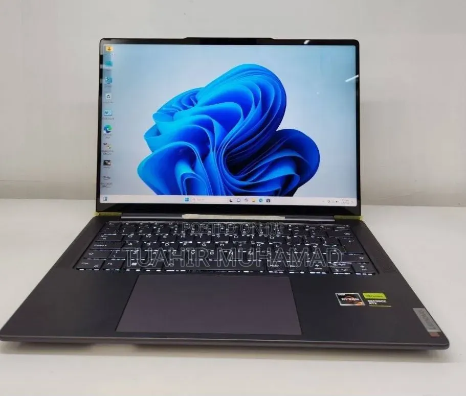 New Laptop Lenovo Yoga 7i 32GB AMD Ryzen 7 SSD 512GB