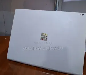New Laptop Microsoft Surface Book 2 16GB Intel Core i7 SSD 512GB