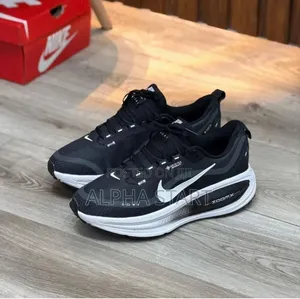 New Arrival አዲስ የገቡ Nike Zoom Sport Sneakers Made in Vietnam