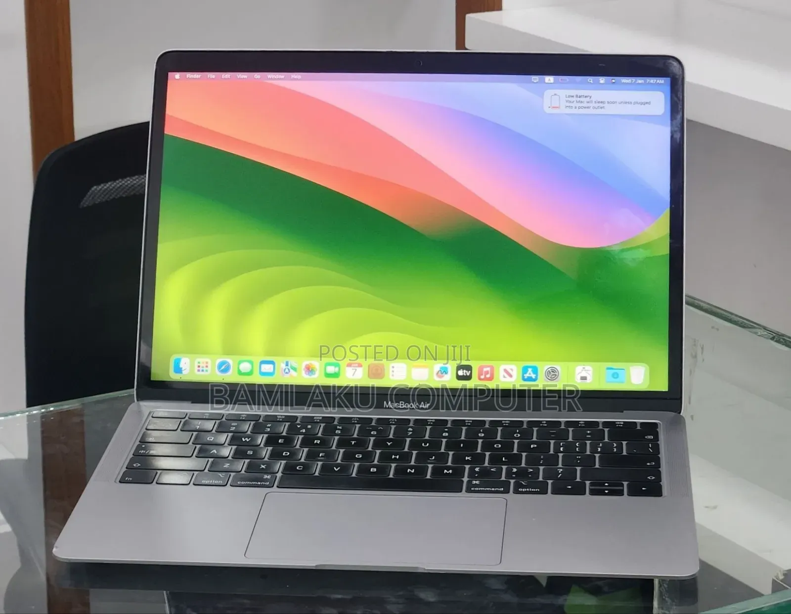 New Laptop Apple MacBook Air 2019 8GB Intel Core i5 SSD 256GB